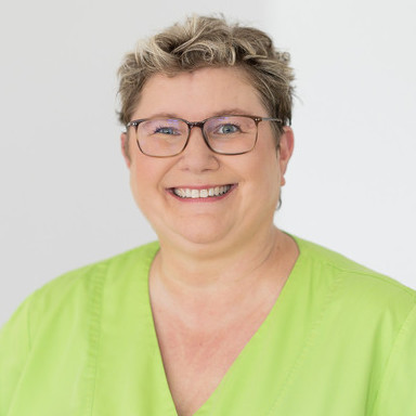 Das Team im Zahnzentrum Rheinbach: Jenny Ostermann
