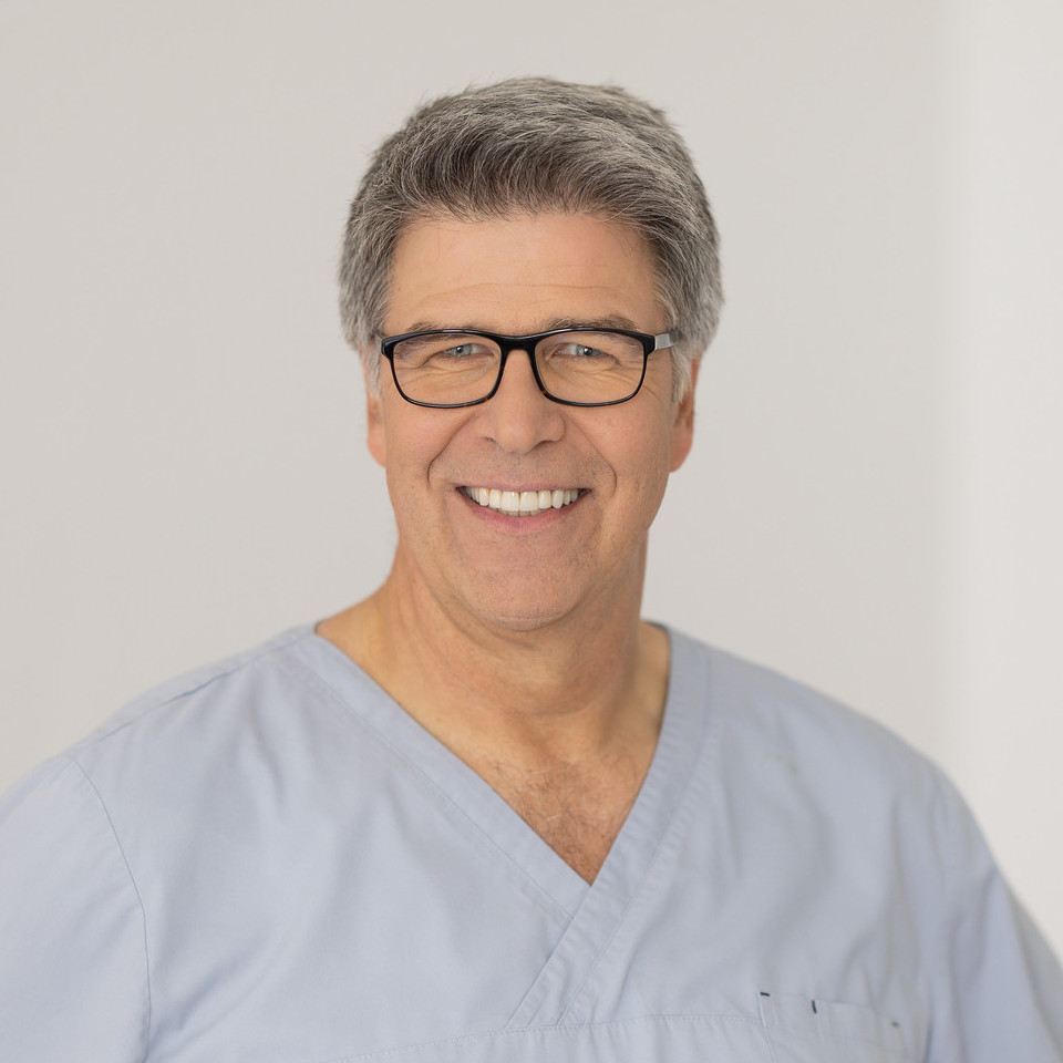 ichael Maxerath Zahnzentrum Rheinbach: Dr. M